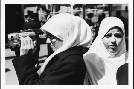 مصور.. عرض صور مسلمین فی متحف نیویورک