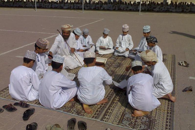 سلطنة عمان: ملتقی تدريبي يجمع مدرسي المعاهد الإسلامية ومدارس القرآن