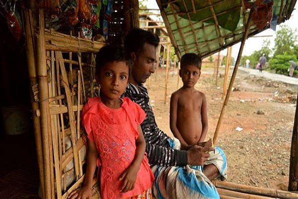 EU Slams Persecution of Rohingya Muslims in Myanmar