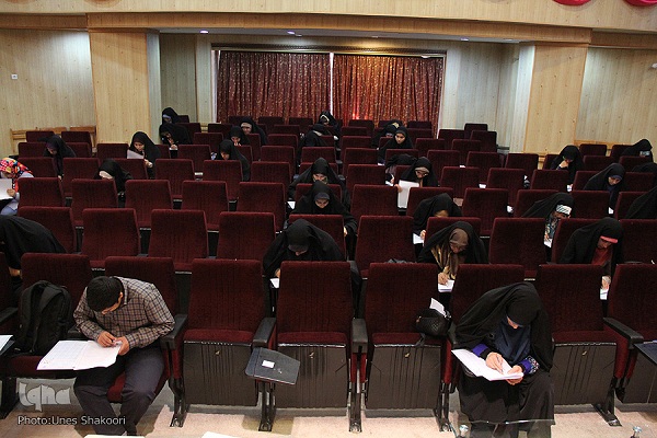 Some 7500 Memorizers Take Exam for Quran Memorization Certificate