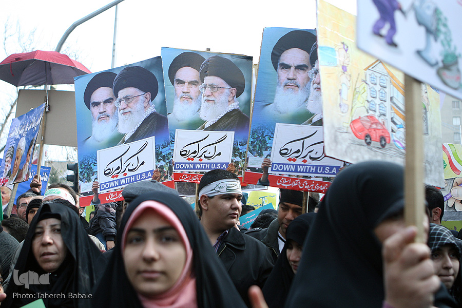 Marchas en ocasión del XXXVIII aniversario de la victoria de la Revolución Islámica