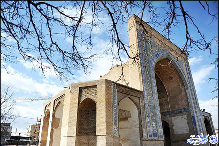 مصلی پایین خیابان؛ بنای تاریخی عهد صفویه در مشهدالرضا