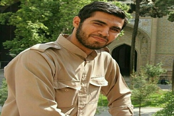 وقتی که مادر راوی زندگی فرزند شهیدش میشود/روایتی از سرخی خون محمدرضا که گواهی شهادتش بود وقتی که مادر راوی زندگی فرزند شهیدش میشود/روایتی از سرخی خون محمدرضا که گواهی شهادتش بود