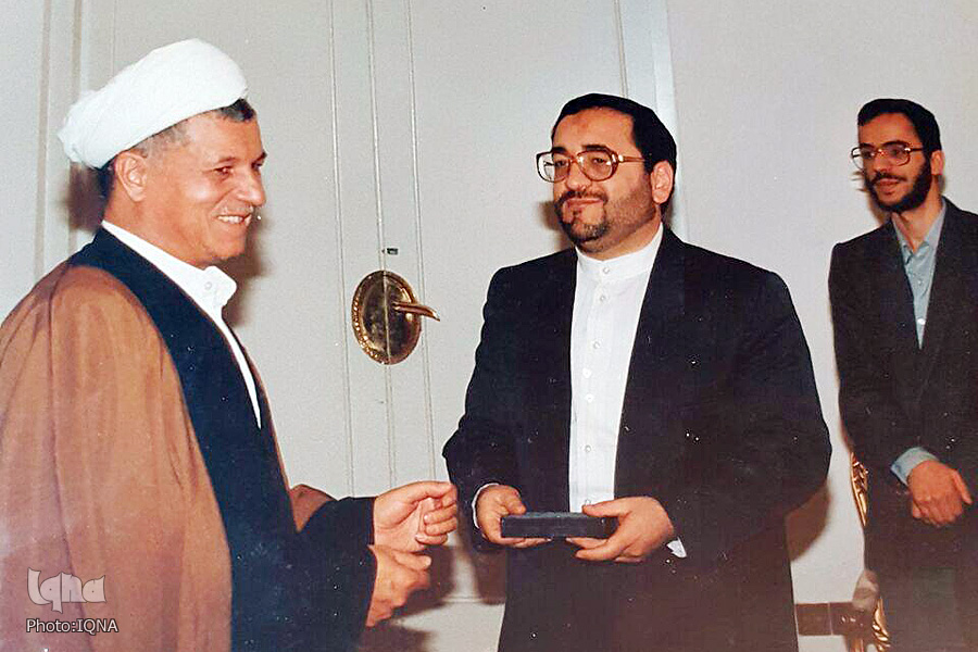 آیت الله هاشمی و جامعه قرآنی آیت الله هاشمی و جامعه قرآنی