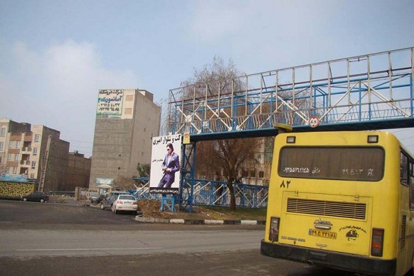 جدال مرگ و زندگی قاری روشندل به خاطر غفلت شهرداری جدال مرگ و زندگی قاری روشندل به خاطر غفلت شهرداری