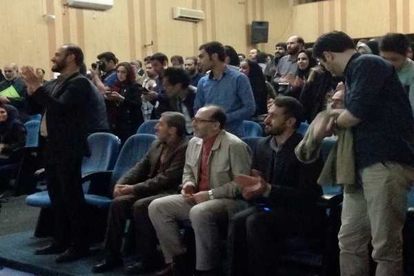 نمایش «سرخ او» از مازندران رتبه دوم دوازدهمین جشنواره تئاتر بسیج کشور را کسب کرد نمایش «سرخ او» از مازندران رتبه دوم دوازدهمین جشنواره تئاتر بسیج کشور را کسب کرد