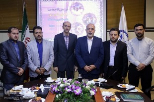 نشست یاد و خاطره شهدای قرآنی منا با حضور کاروان نور