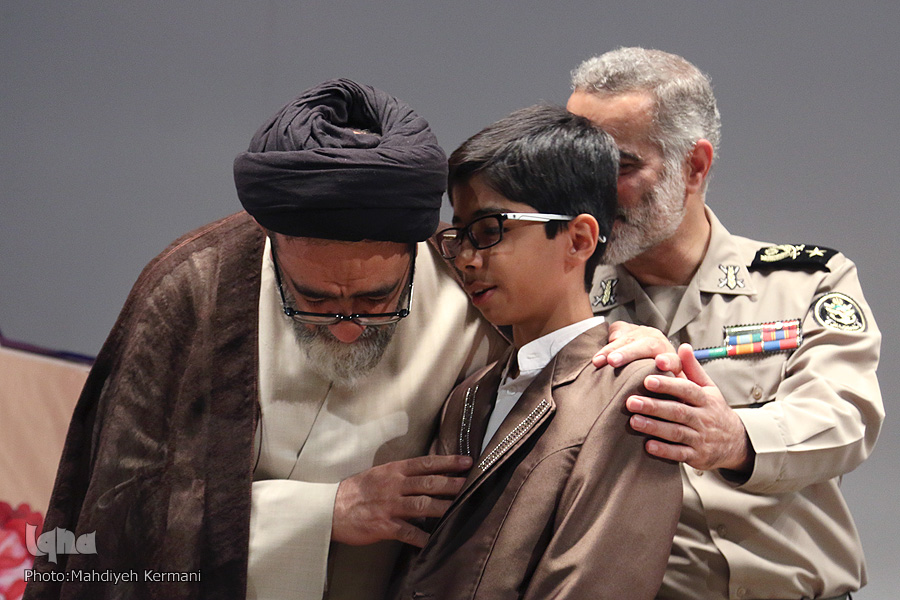 پرونده شانزدهمین مسابقات قرآن بانوان شاغل و خانوادههای کارکنان ارتش بسته شد پرونده شانزدهمین مسابقات قرآن بانوان شاغل و خانوادههای کارکنان ارتش بسته شد