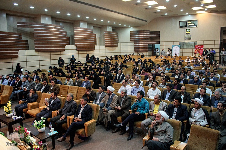 در حال تکمیل /اختتامیه نخستین دوره مسابقات قرآن، عترت ونماز فرهنگیان کشور برگزار شد