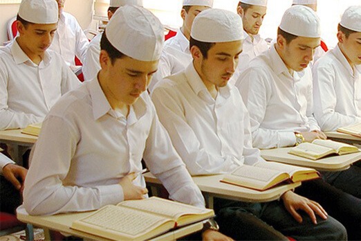 برگزاری آزمون حفظ قرآن در وان ترکیه / در حال تکمیل