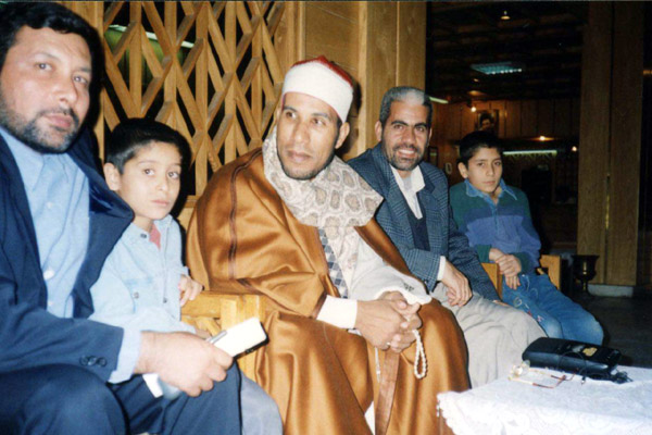مهدی دغاغله و فرزندان ايشان محمد و محمود و شيخ عبدالفتاح الطاروطي اهواز- ١٣٨١ش مهدی دغاغله و فرزندان ايشان محمد و محمود و شيخ عبدالفتاح الطاروطي اهواز- ١٣٨١ش