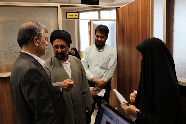 بازدید معاون فرهنگی ـ اجتماعی شهرداری از اتحادیه مؤسسات قرآنی کشور بازدید معاون فرهنگی ـ اجتماعی شهرداری از اتحادیه مؤسسات قرآنی کشور