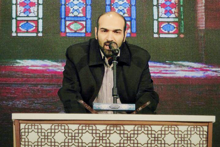 عباس چنینی حافظ کل قرآن کریم عباس چنینی حافظ کل قرآن کریم