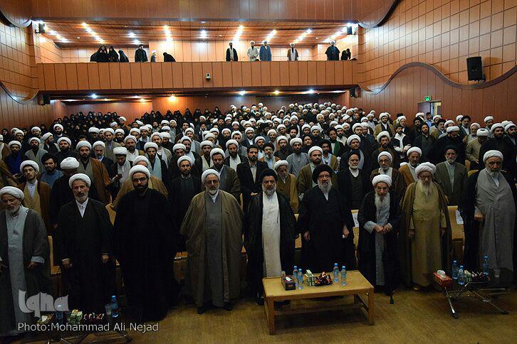 گزارش تصویری همایش «بصیرت فاطمی و حوزه انقل » در لرستان گزارش تصویری همایش «بصیرت فاطمی و حوزه انقل » در لرستان