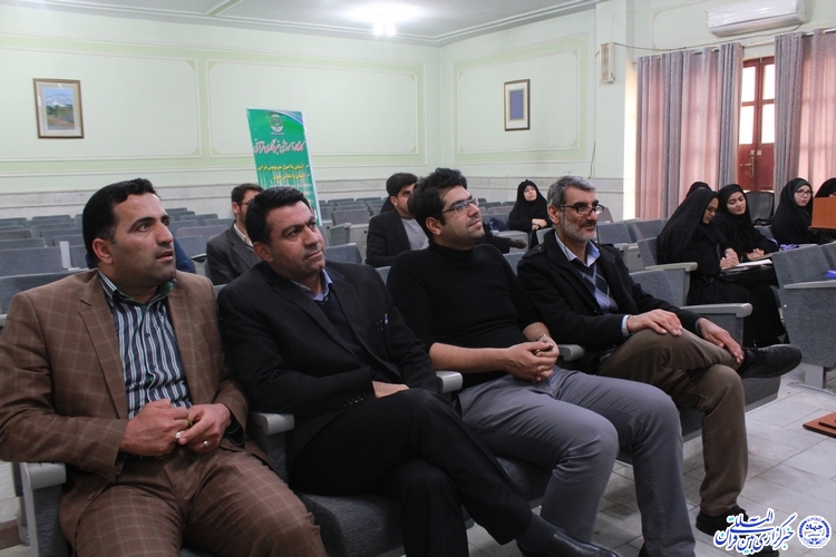 کارگاه آموزشی خبرنگاری قرآنی در شهرکرد برگزار شد کارگاه آموزشی خبرنگاری قرآنی در شهرکرد برگزار شد