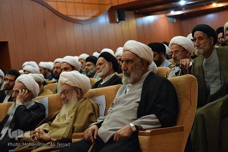 گزارش تصویری همایش «بصیرت فاطمی و حوزه انقل » در لرستان گزارش تصویری همایش «بصیرت فاطمی و حوزه انقل » در لرستان