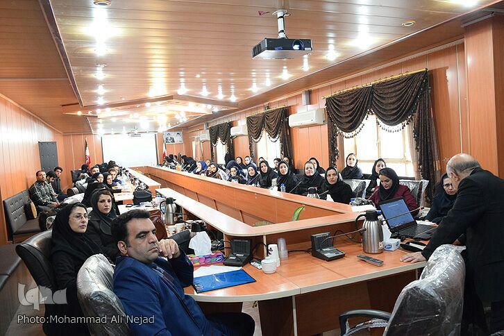 برگزاری کارگاه آموزشی «مداخله در خودکشی» در م آباد + ع برگزاری کارگاه آموزشی «مداخله در خودکشی» در م آباد + ع