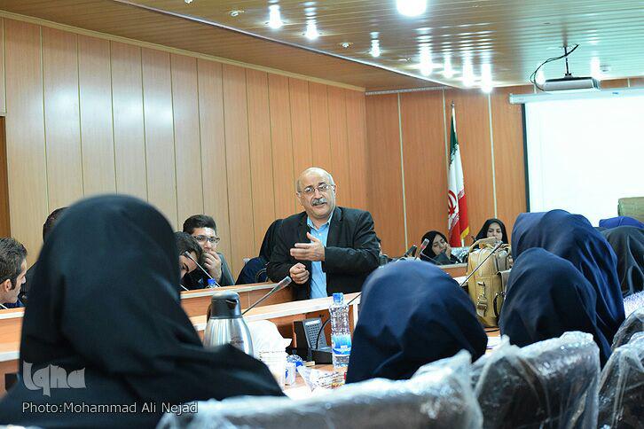 برگزاری کارگاه آموزشی «مداخله در خودکشی» در م آباد + ع برگزاری کارگاه آموزشی «مداخله در خودکشی» در م آباد + ع