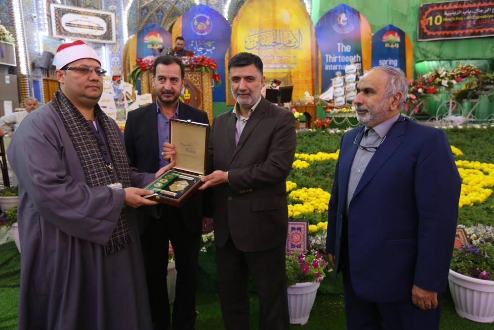 محفل بینالمللی قرآن؛ پایانبخش سومین روز جشنواره «بهار شهادت» + عکس محفل بینالمللی قرآن؛ پایانبخش سومین روز جشنواره «بهار شهادت» + عکس