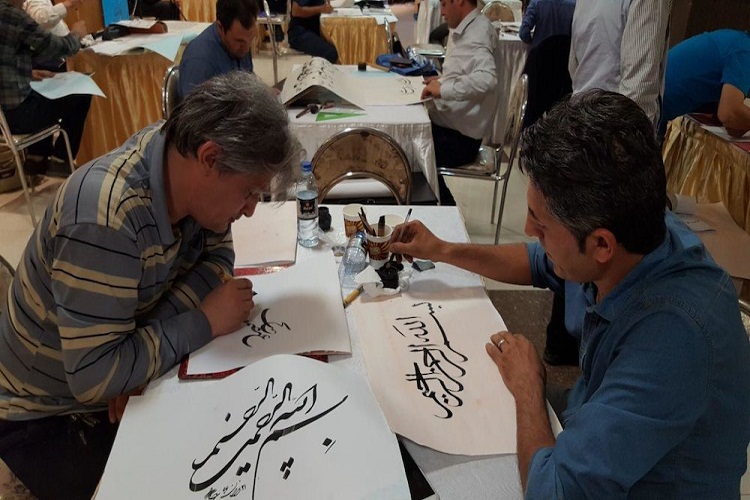 قرآن کریم؛ همزمان با لیالی قدر در تبریز کتابت شد+تصاویر قرآن کریم؛ همزمان با لیالی قدر در تبریز کتابت شد+تصاویر