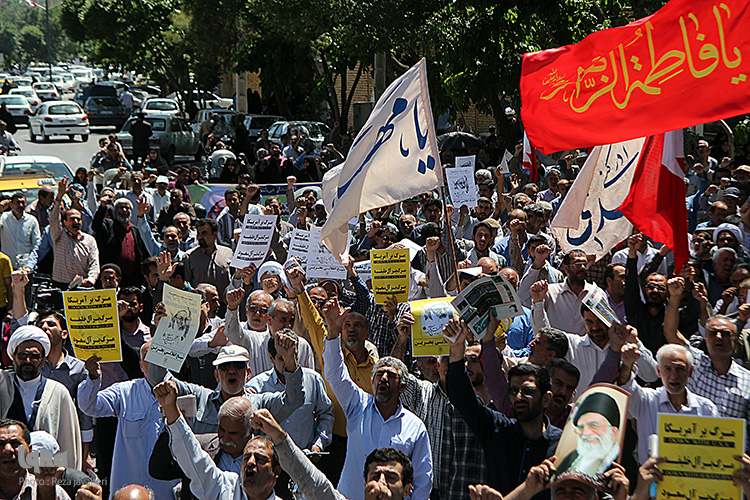 راهپیمایی مردم اصفهان در حمایت از رمردم مظلوم بحرین