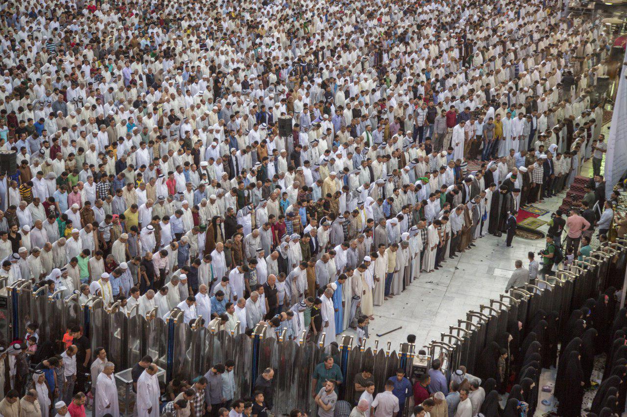 تصاویری از نماز عید سعید فطر در کربلا