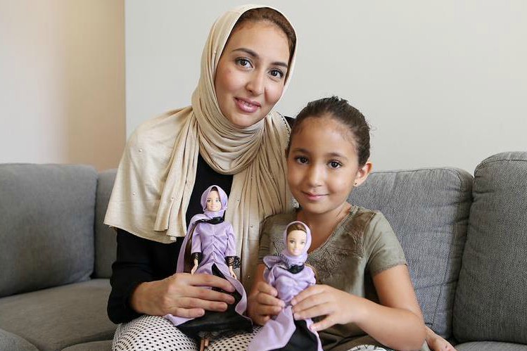 زوج فرانسوی عروسک آموزش قرآن طراحی کردند