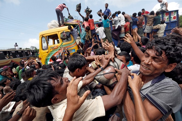 انگلیسی/ تغییر رویه بنگلادش برای کمک به مسلمانان روهینگیا