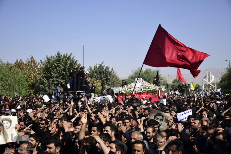 گزارش تصویری ایکنا از مراسم خاکسپاری شهید حججی در نجف‌آباد