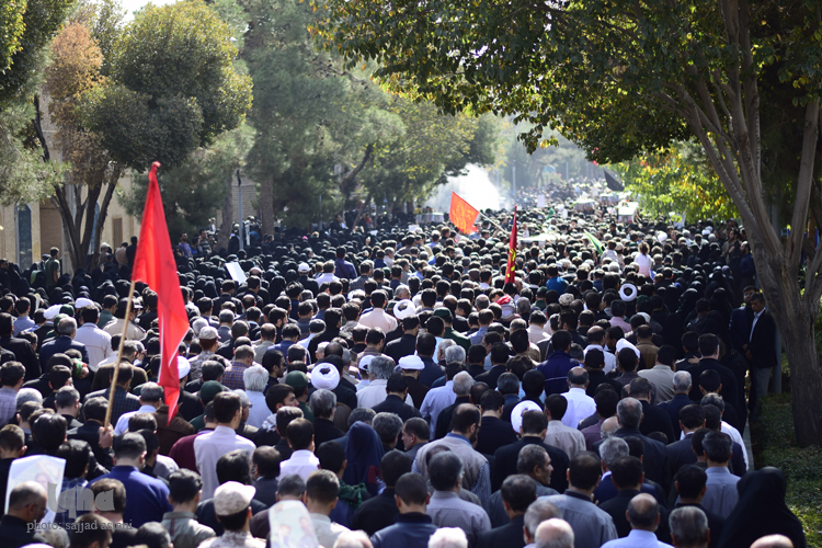بوی شهادت، اصفهان را عطر آگین کرد/ گزارش ایکنا از مراسم تشییع 8 شهید دفاع مقدس و مدافع حرم