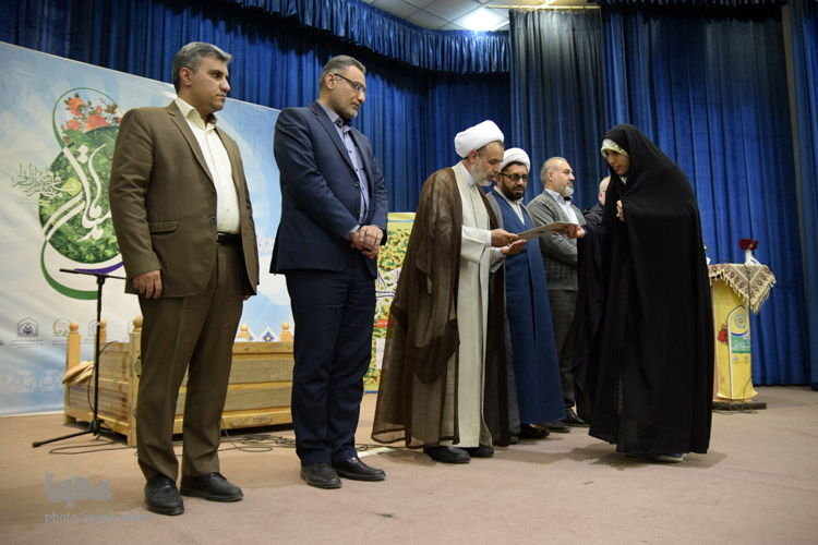 اختتامیه مرحله استانی مسابقات قرآنی مدهامتان در اصفهان