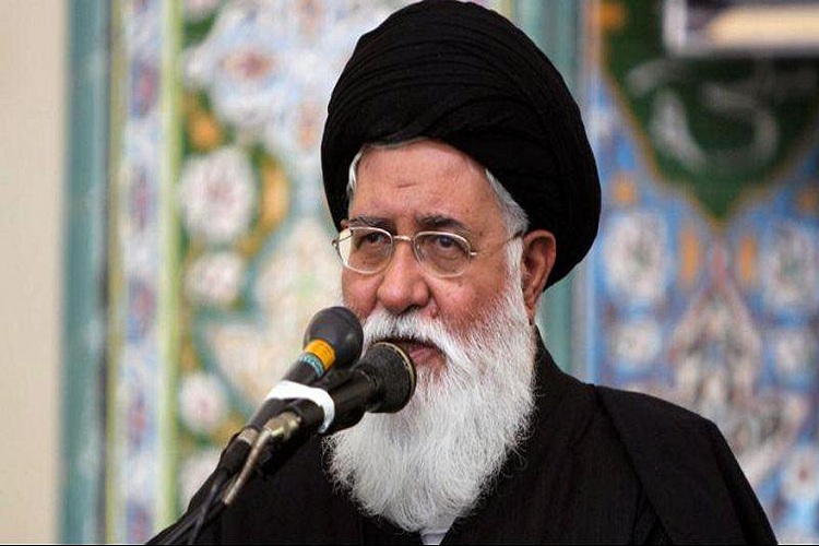 باید بر مبنای مسیر سیاسی حضرت زینب(س) در استکبارستیزی و استکبارزدایی عمل کنیم باید بر مبنای مسیر سیاسی حضرت زینب(س) در استکبارستیزی و استکبارزدایی عمل کنیم