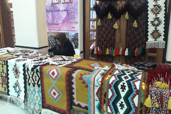 نمایشگاه صنایع دستی بابلسر به کار خود پایان داد نمایشگاه صنایع دستی بابلسر به کار خود پایان داد