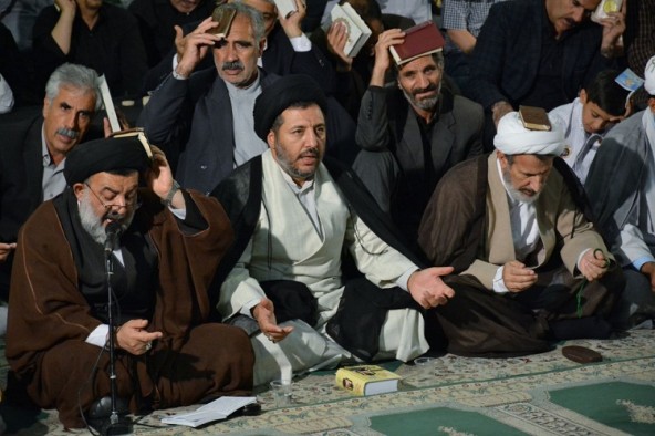 گزارش تصویری مراسم شب قدر در خرم‌آباد