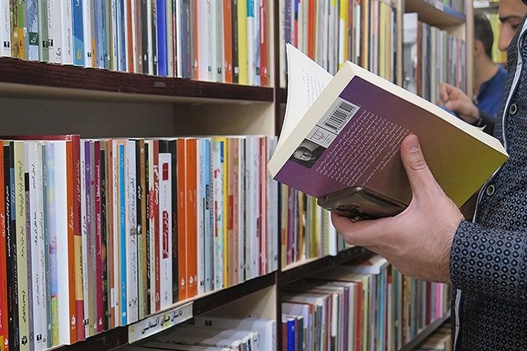 تمدن نوین ایرانی اسلامی با توسعه کتابخوانی به اوج می رسد تمدن نوین ایرانی اسلامی با توسعه کتابخوانی به اوج می رسد