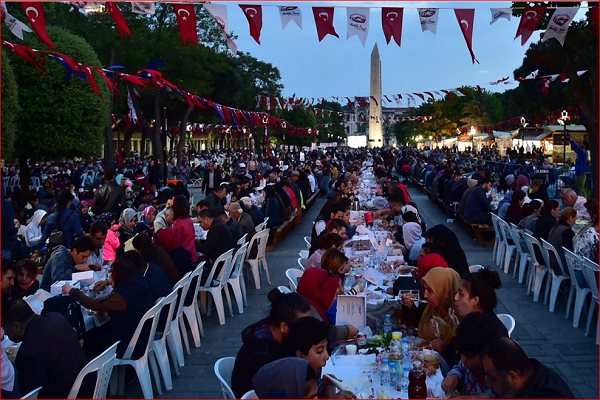 رمضان در ترکیه؛ ماه چاوشی خوانی و اجرای موسیقی عرفانی