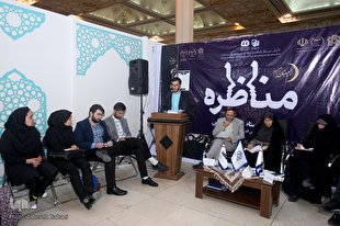 مناظره دانشجویی درباره «بیاخلاقی سیاستمداران» در غرفه ایکنا برگزار شد