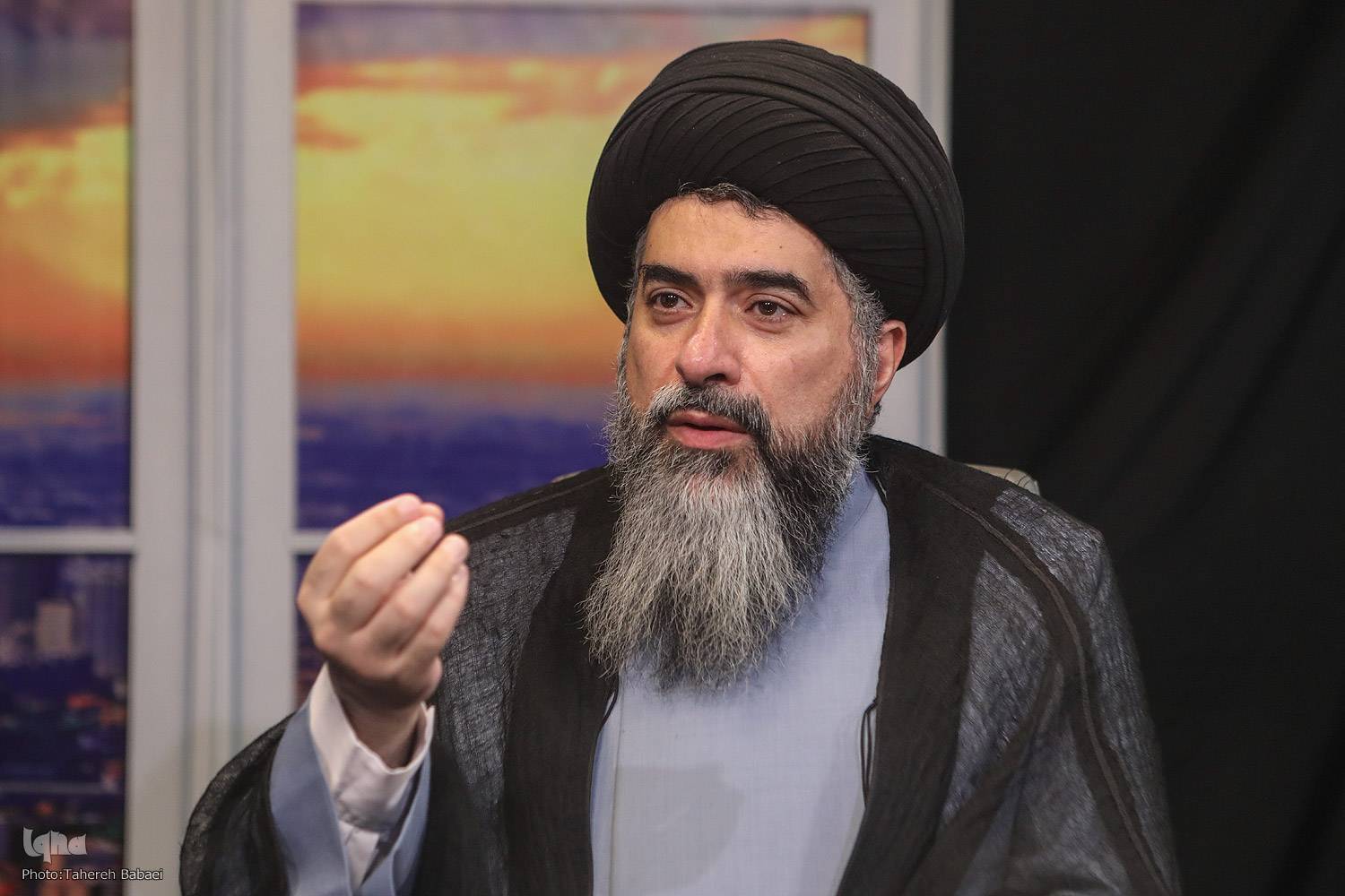 «مسجد تراز قرآنی»؛ از محوریت بعثت تا سنگر فرهنگ و انسانسازی حجت الاسلام سید حسن خادمیان نوش آبادی