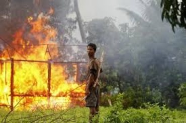 缅甸极端佛教徒袭击罗兴亚穆斯林住宅区