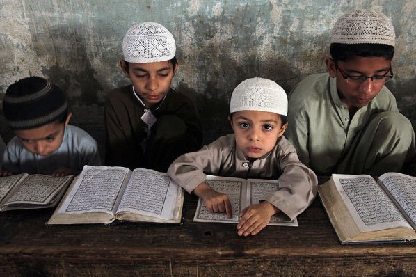 الحکومة الباکستانیة تنفذ مشروع 