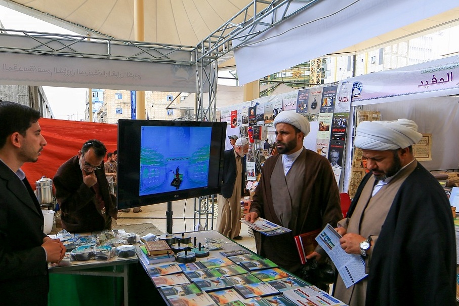 دار القرآن بالعتبة العلوية تفتتح جناحاً لتوزيع الإصدارات القرآنية مجاناً