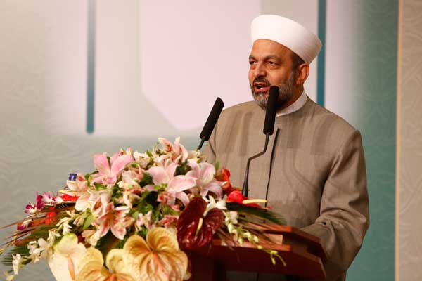 اغلب انحرافات التکفیرین هی الوقوف عند ظواهر الدین