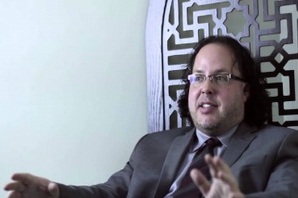 کاتب أمیرکی ینال جائزة التعاون بین الأدیان