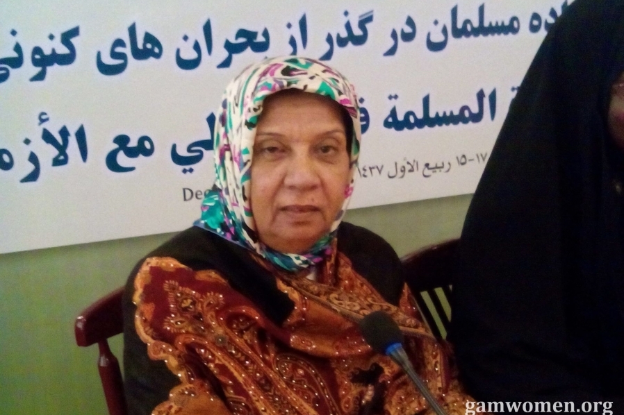 للنساء المسلمات دور مهم للغایة فی تعلیم الأولاد القرآن
