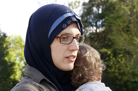 قصة إعتناق مسلمة أمیرکیة للإسلام
