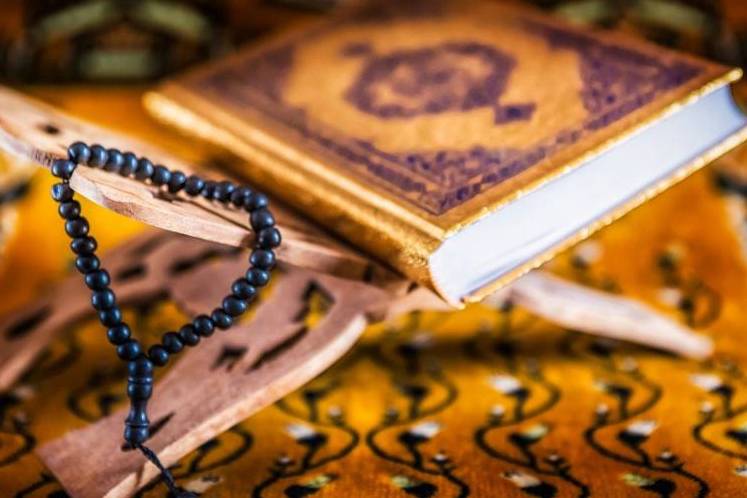 إهداء نسخ قرآنیة لغیر المسلمین بولایة 