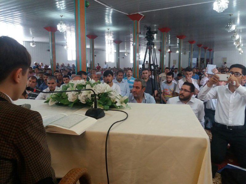 حسینیة الشیعة بإسطنبول تستضیف فرقة قرآنیة إیرانیة