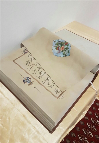 عرض لوحات قرآنیة ایرانیة فی معرض بالسوید عرض لوحات قرآنیة ایرانیة فی معرض بالسوید