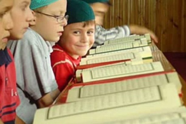 وزير تونسي يدعو إلى ضرورة التصدي لمناهضي تحفيظ القرآن