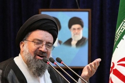 خطيب جمعة طهران يدعو الحوزات الدينية إلى وقف قمع النظام البحريني